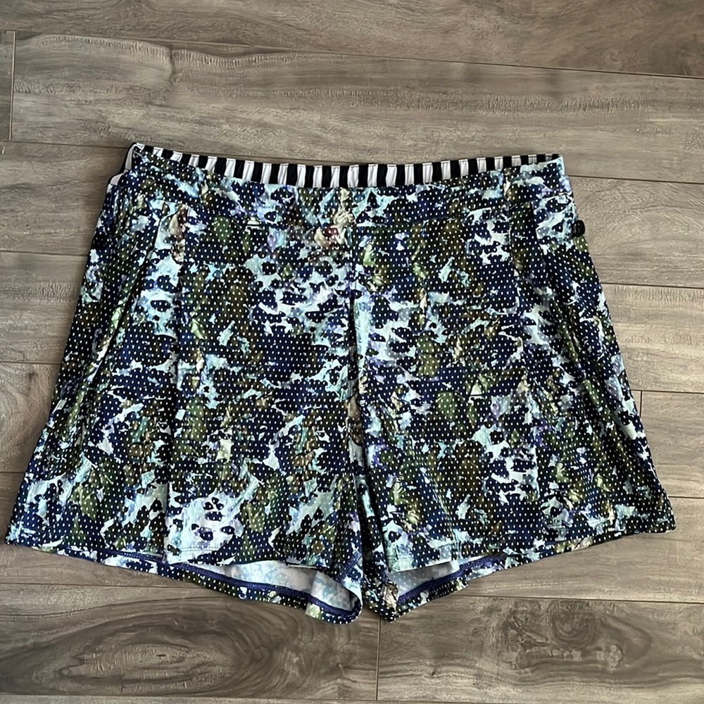 Lululemon Skort - size 8